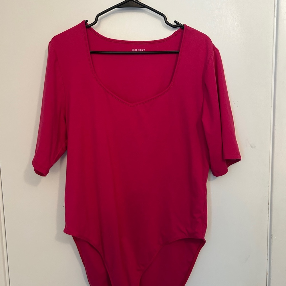 Old Navy Pink Fitted 3/4 Sleeve Bodysuit